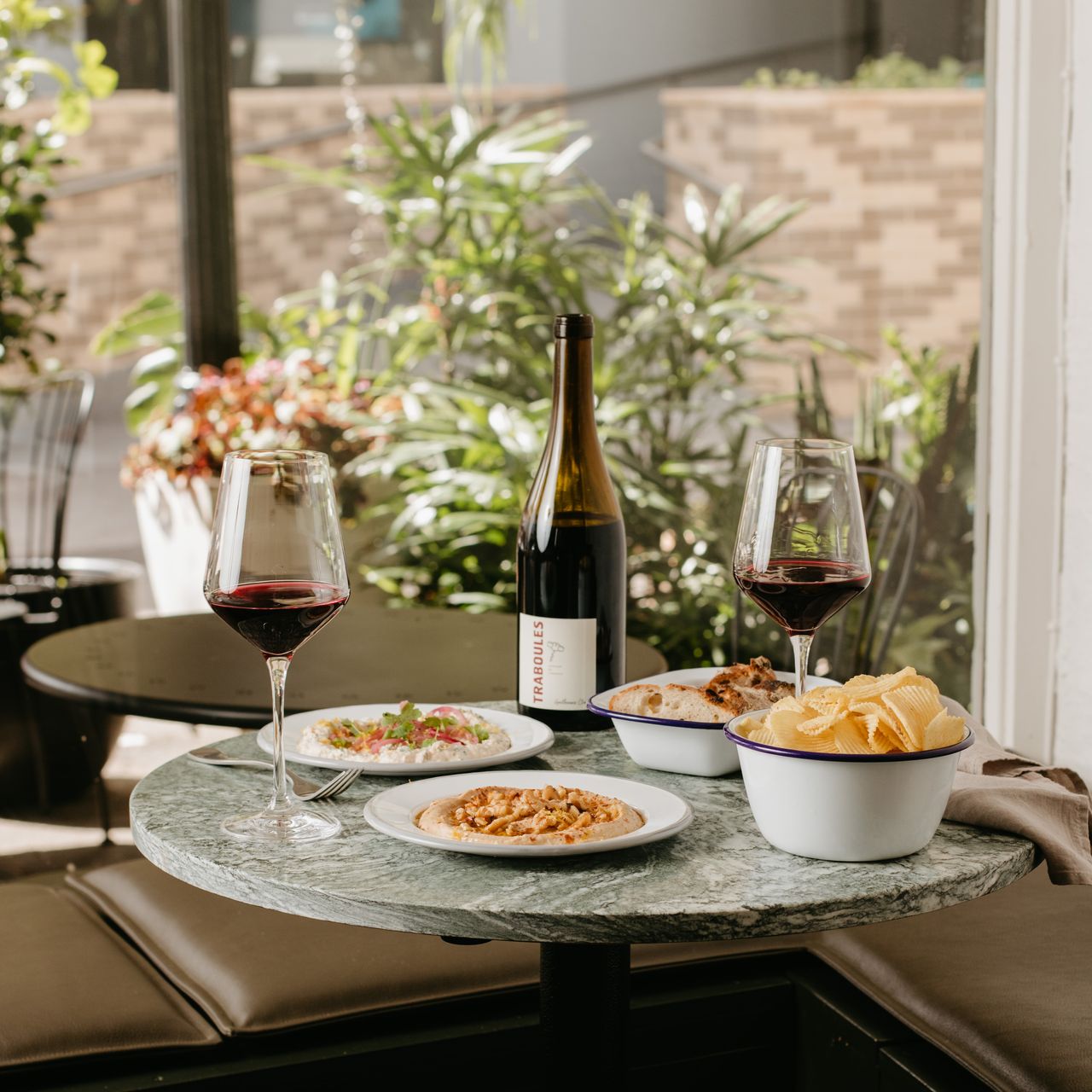 Alberts Wine Bar