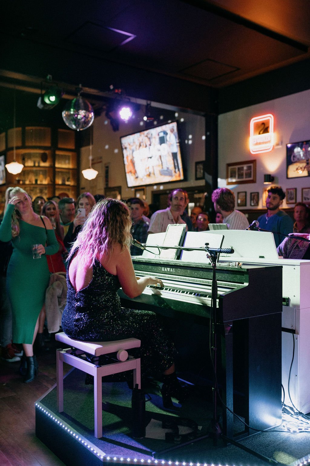 Subiaco Hotel's Duelling Pianos (Image Credit: Valentine Girardot)