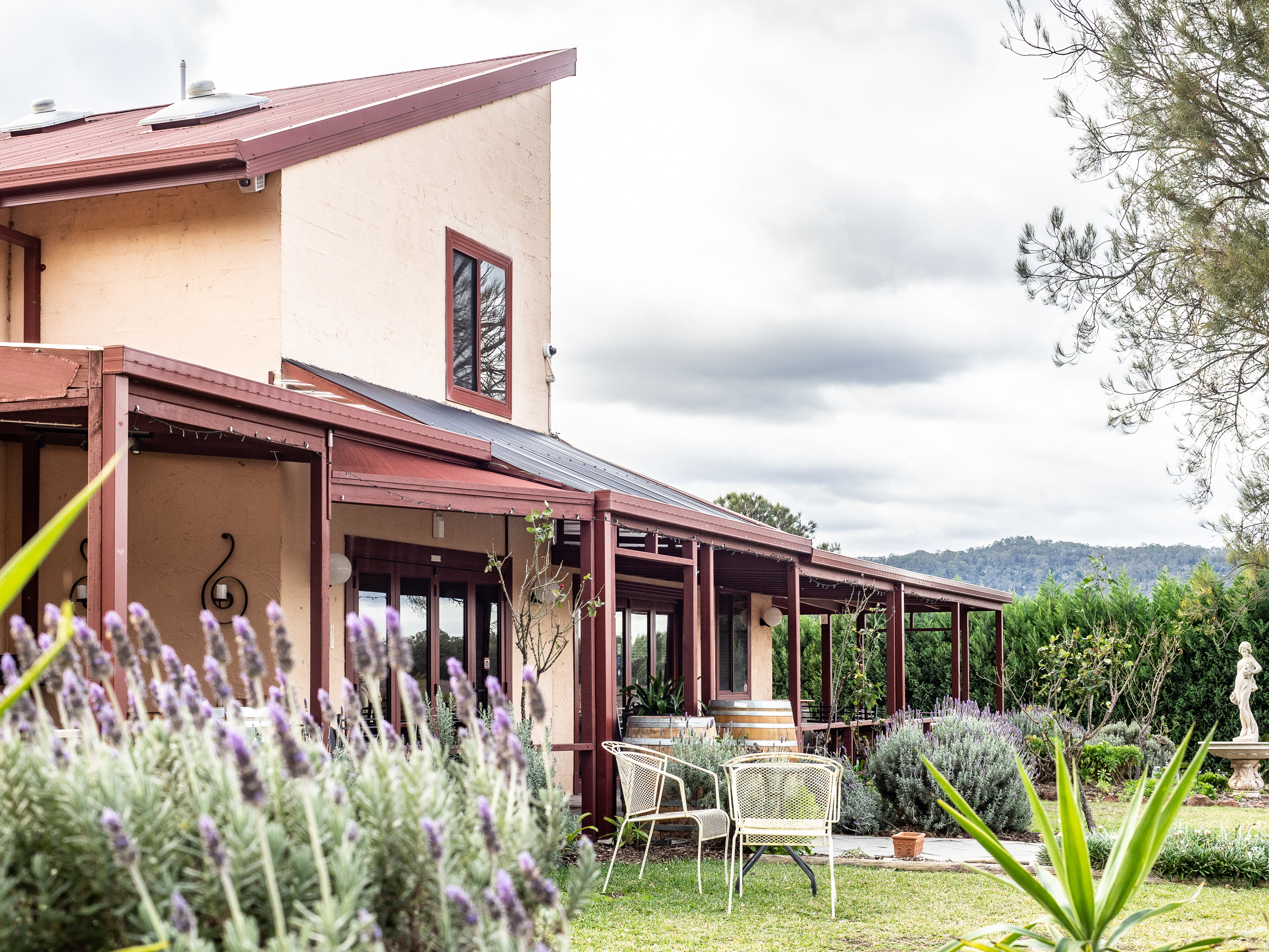 Nightingale Wines & Restaurant