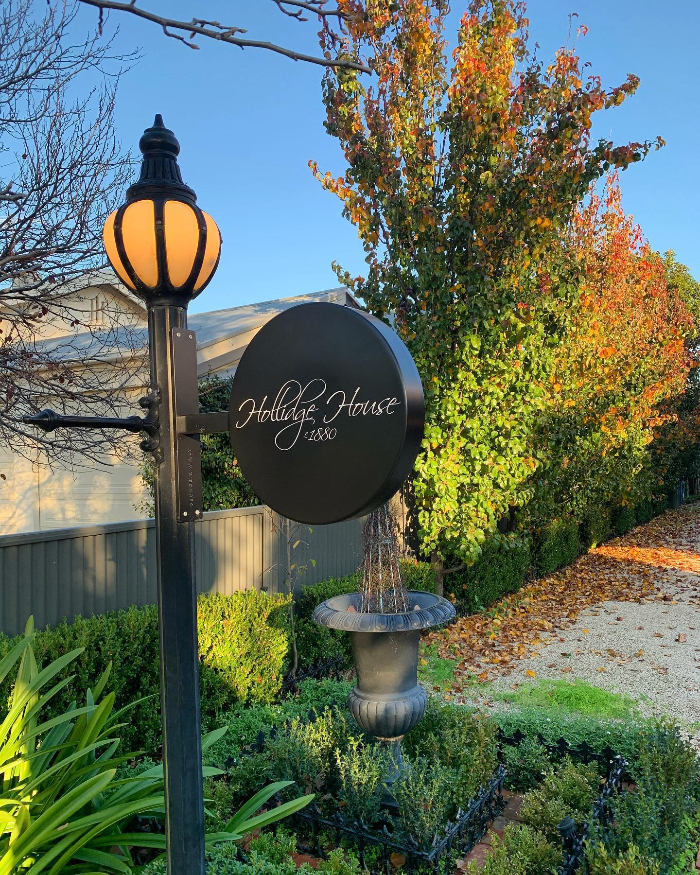 Hollidge House