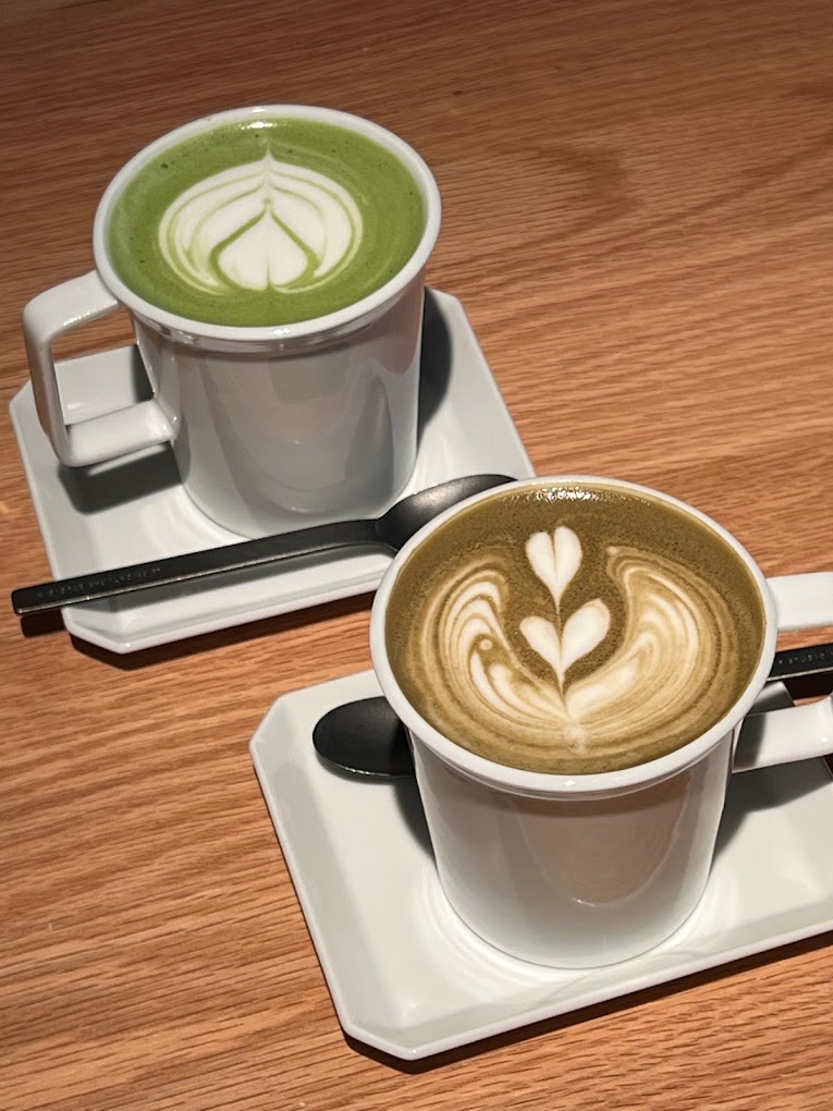 Hojicha and Matcha Lattes at Lunar by Hikari (Image Credit: Hippo)