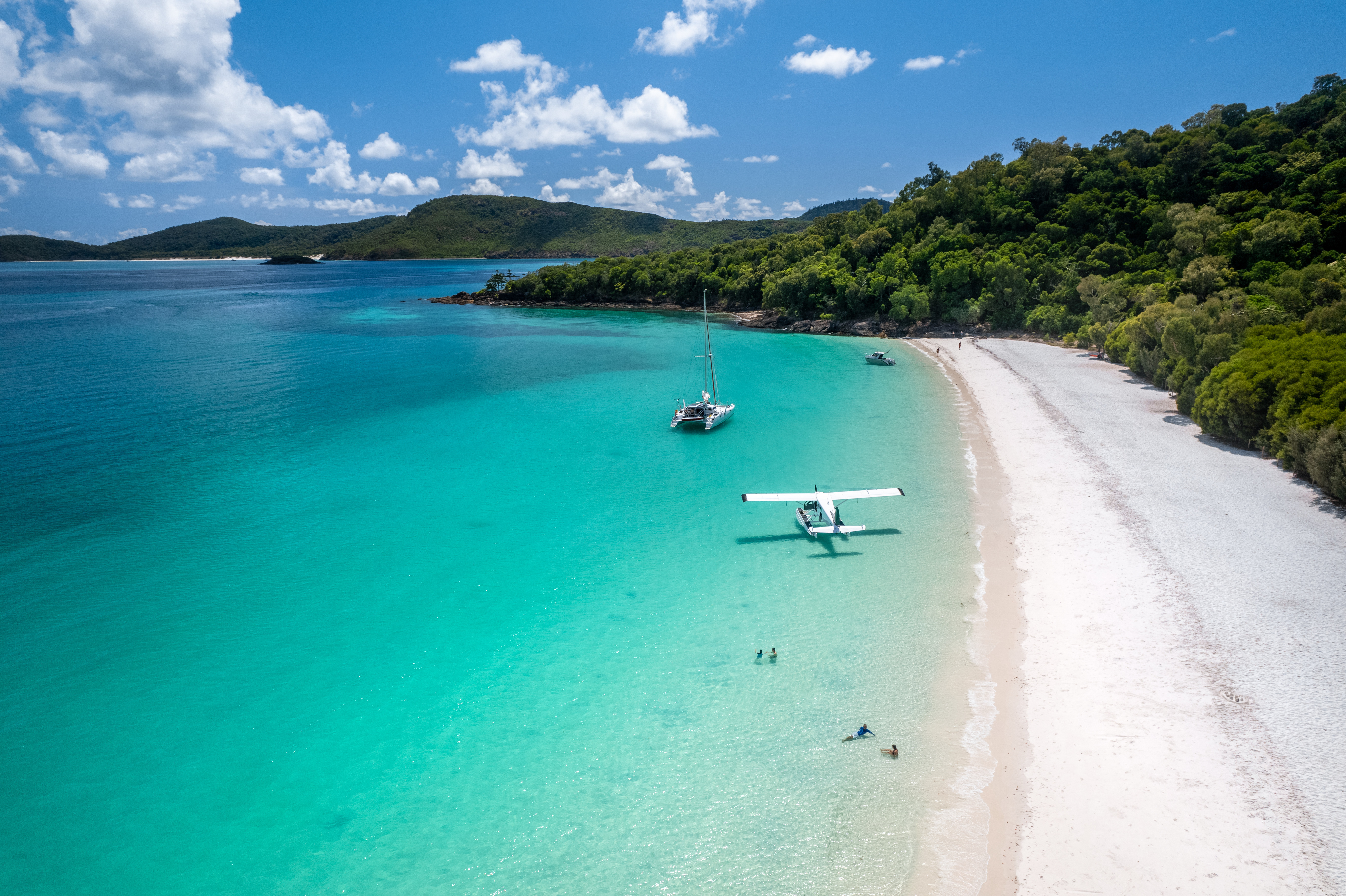 Whitehaven Beach (Photo credit: Tourism and Events Queensland)