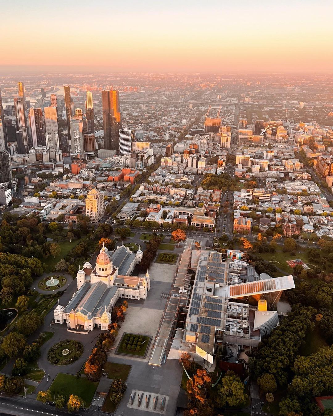 Carlton Gardens (Image Credit: @whereiskapa)