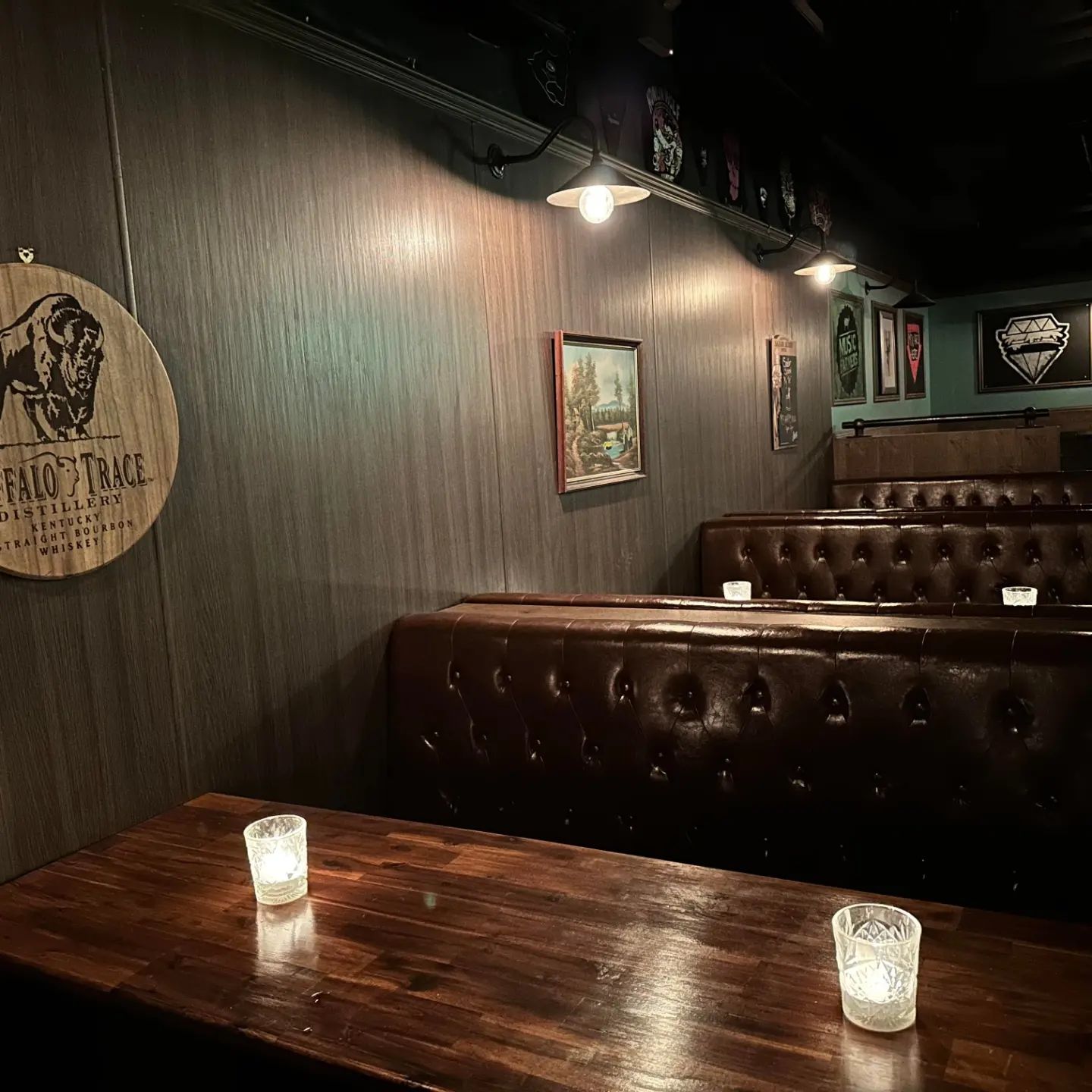 Howlin' Wolf Bar