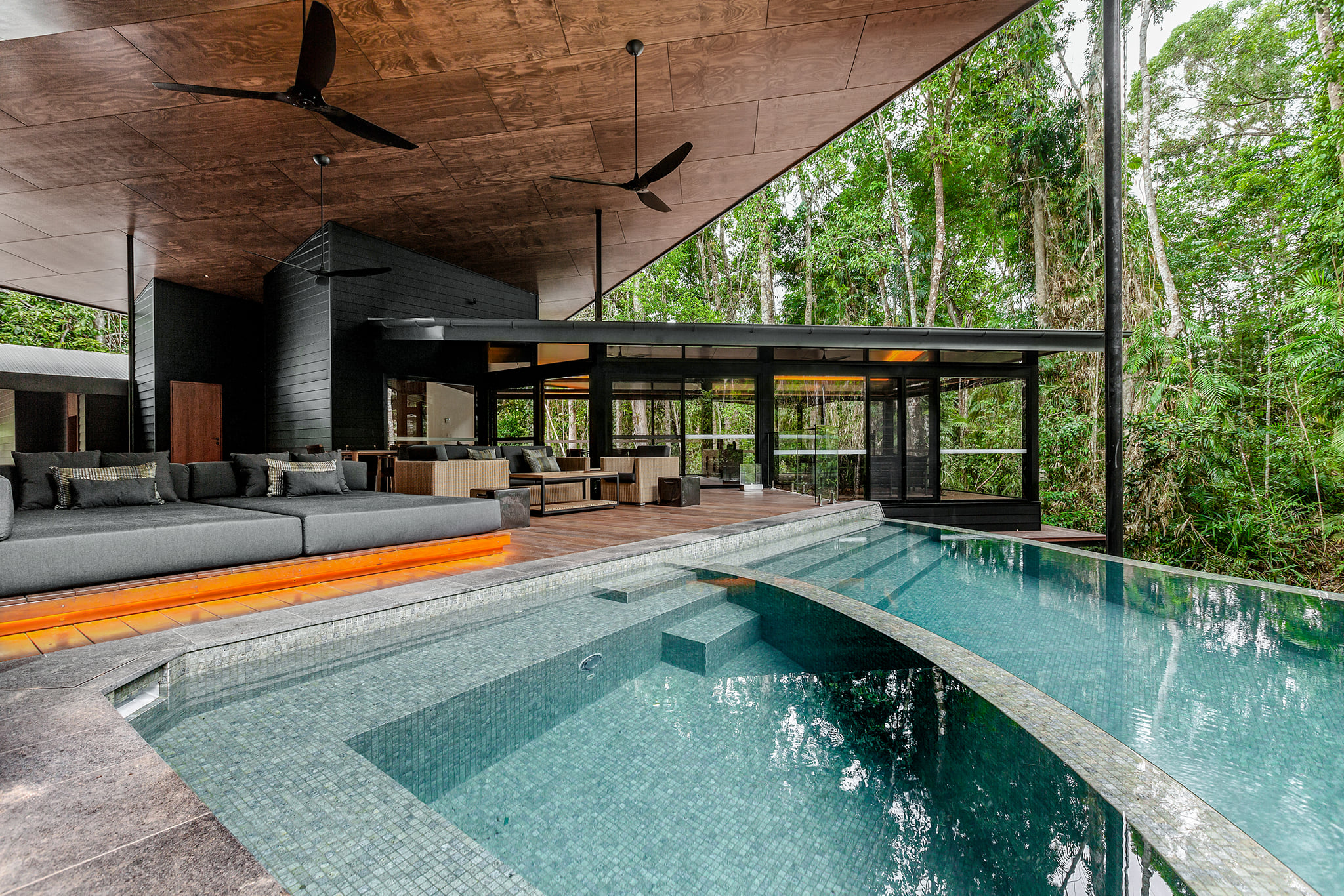 Silky Oaks Lodge 