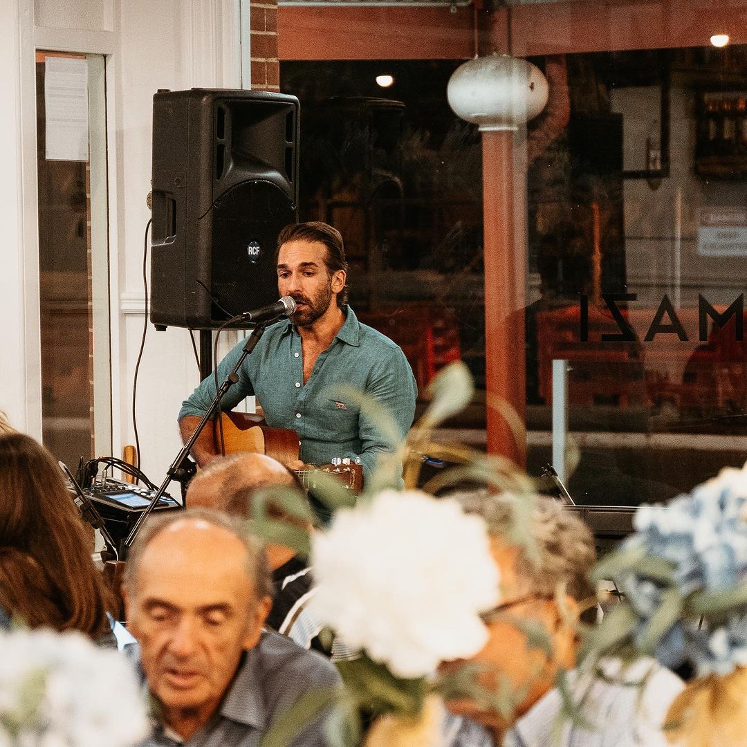 Meze Mazi