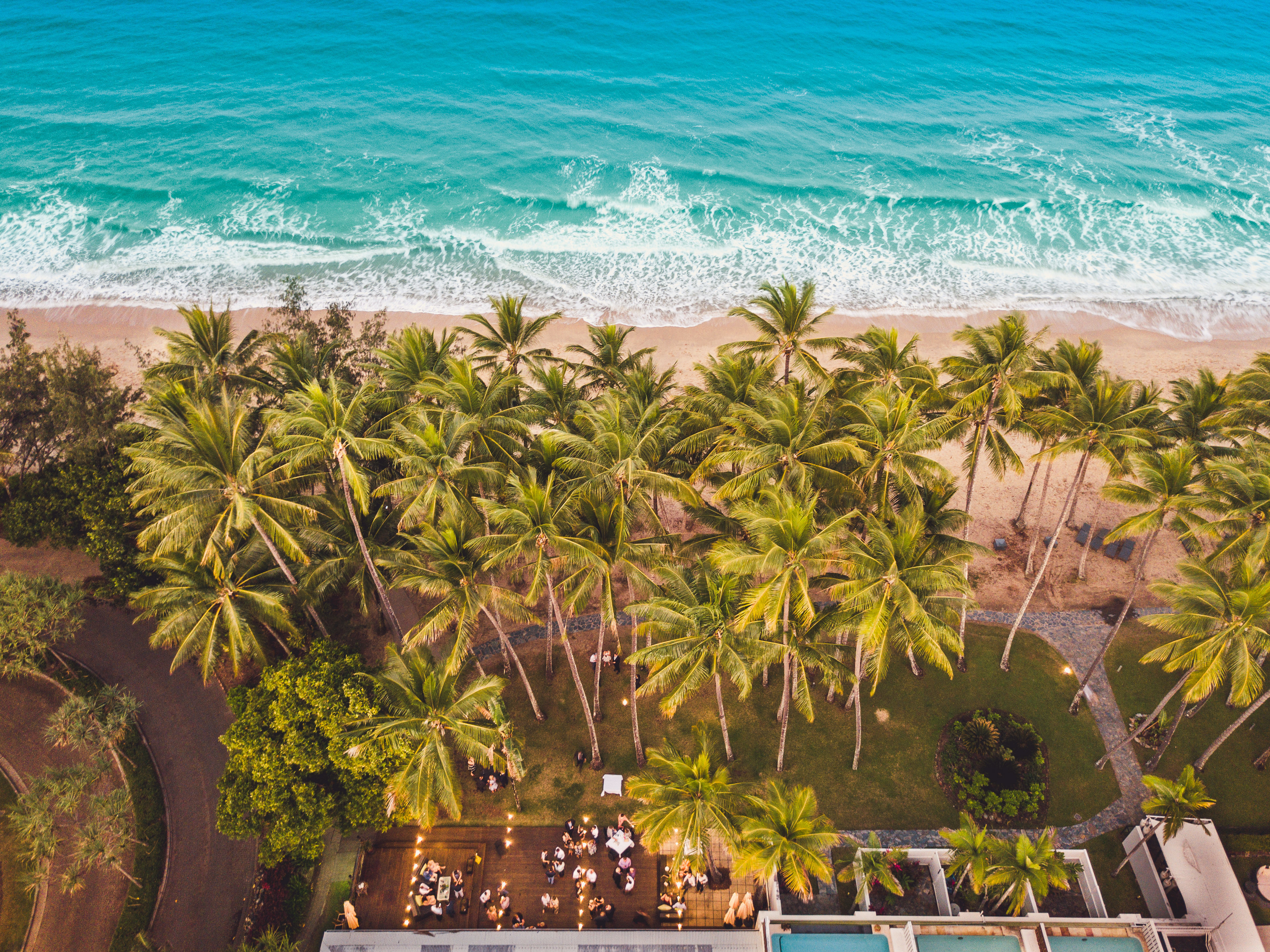 Nu Nu Restaurant (Image Credit: Tourism Tropical North Queensland) 