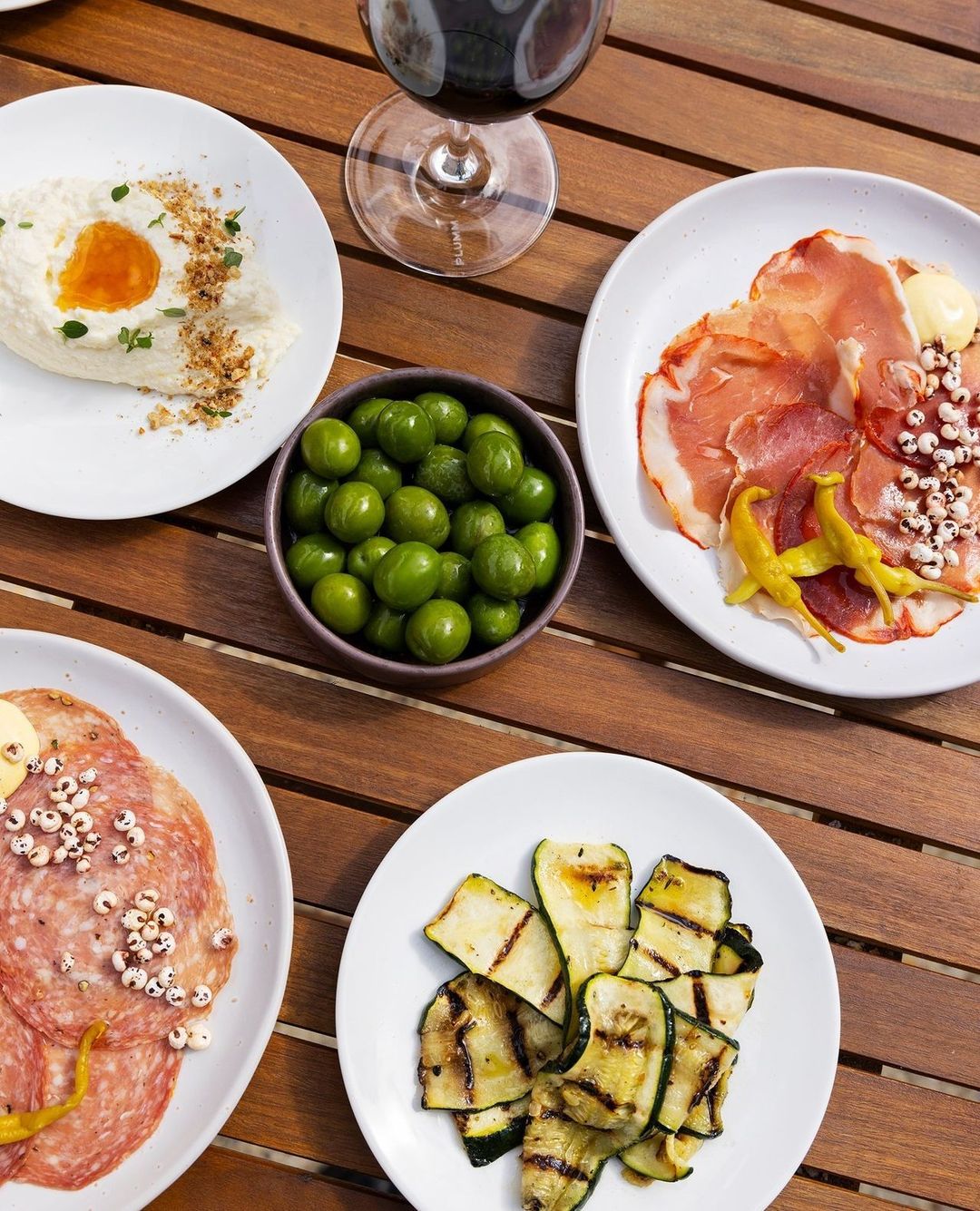 Bar Banter (Image Credit: @barbantersubi)