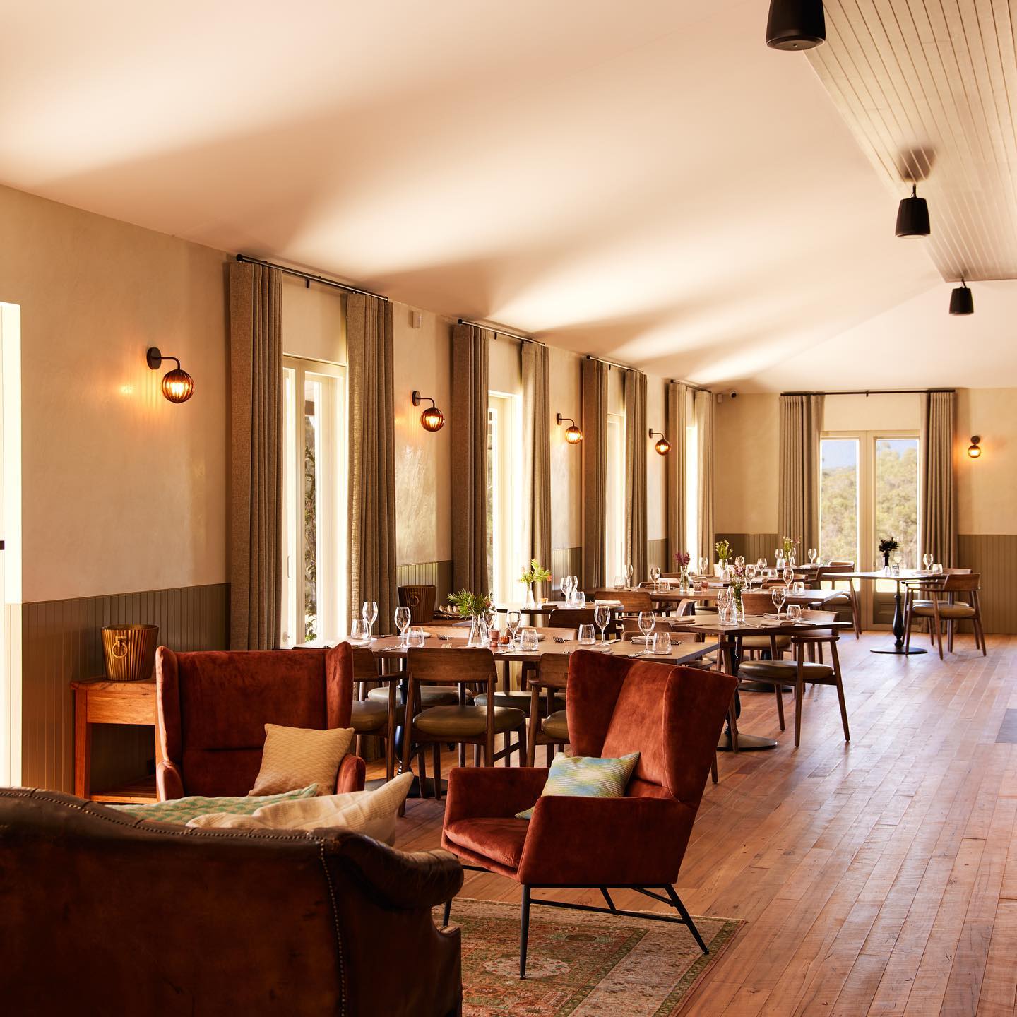 Megalong Restaurant at LOT101