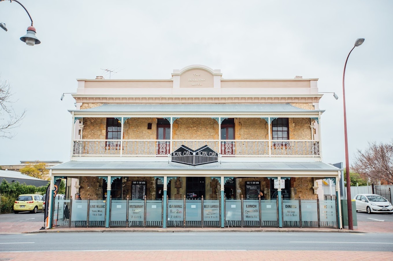 Royal Oak Hotel