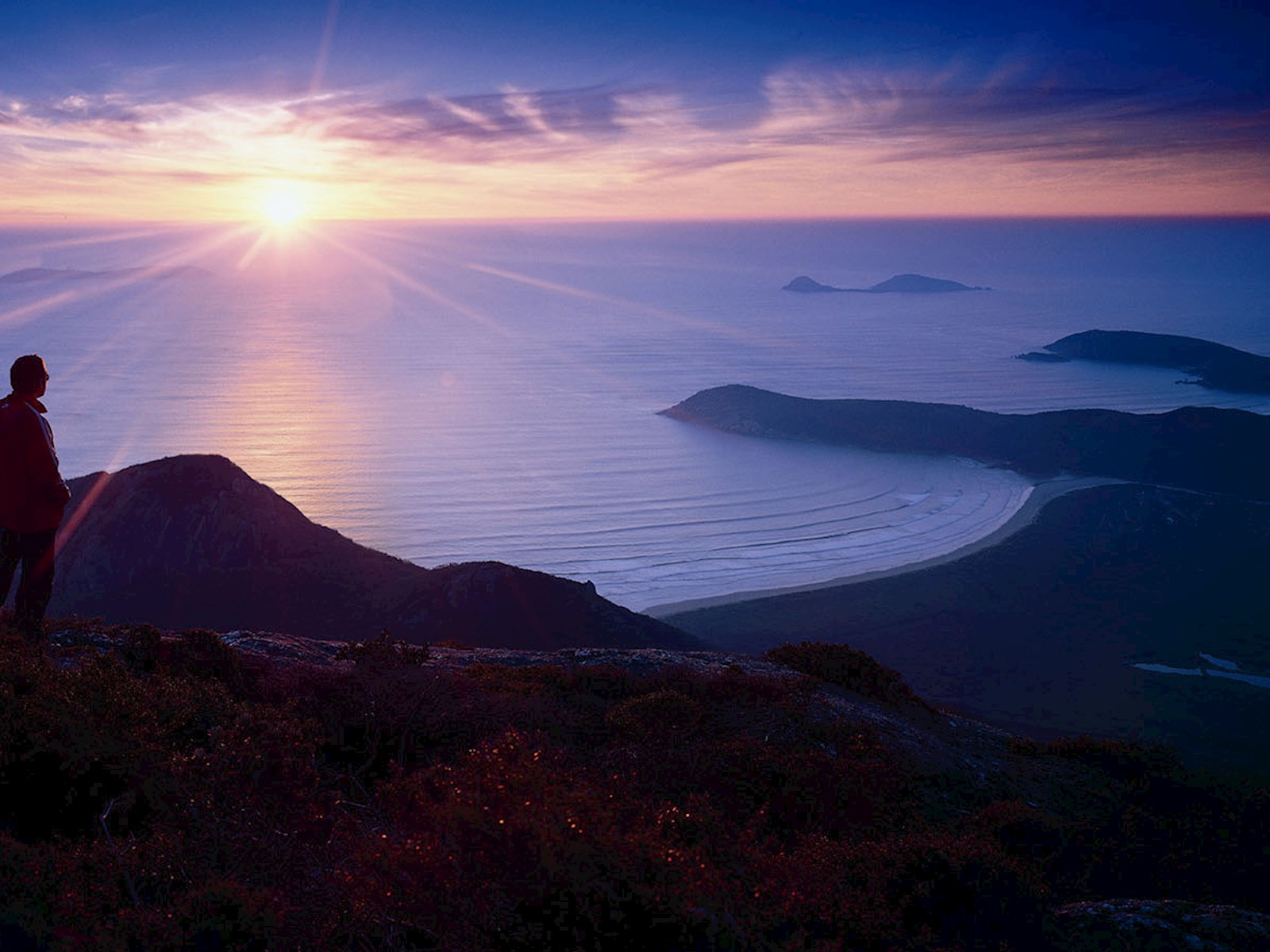 Mount Oberon Summit Walk (Image Credit: Visit Victoria)