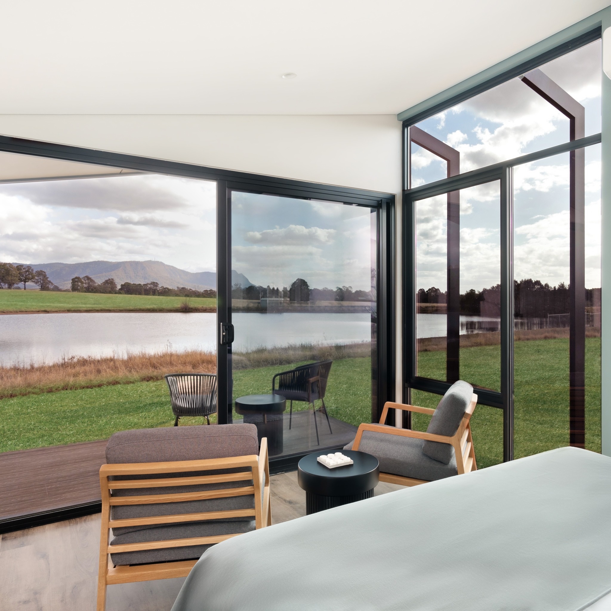The Lane Retreat