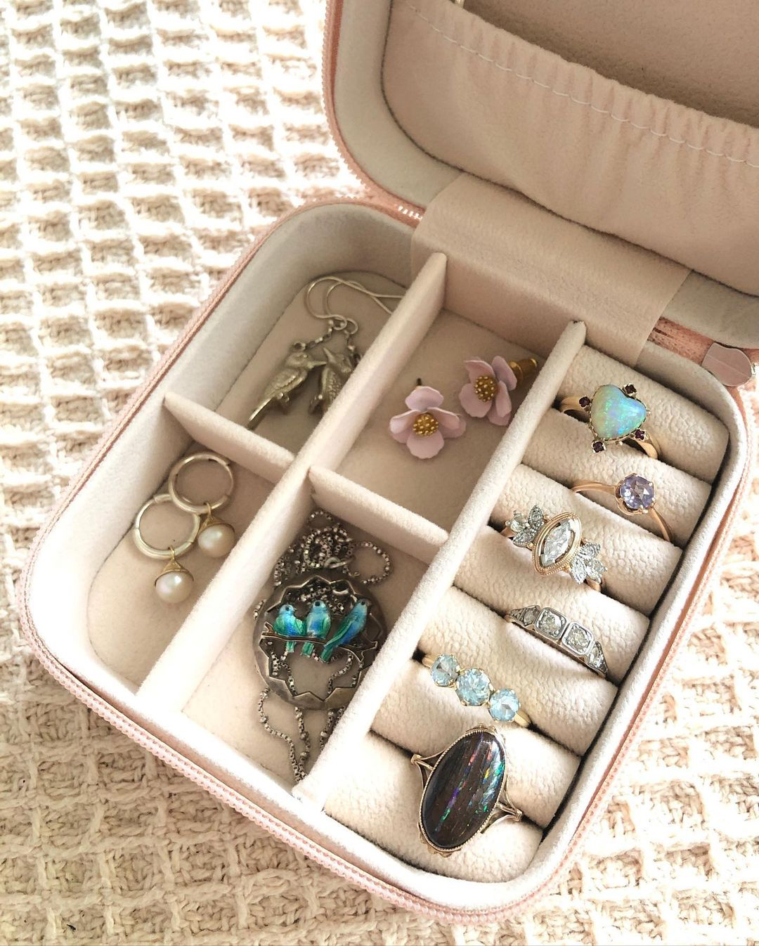 Artisans Bespoke Jewellers