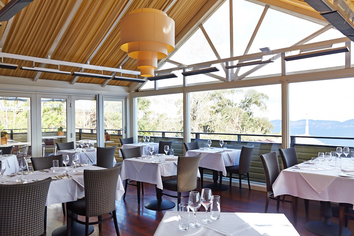 Echoes Restaurant and Bar