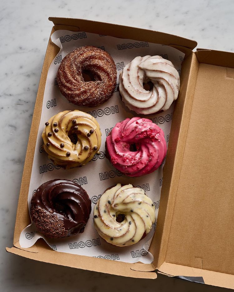 Moon Cruller