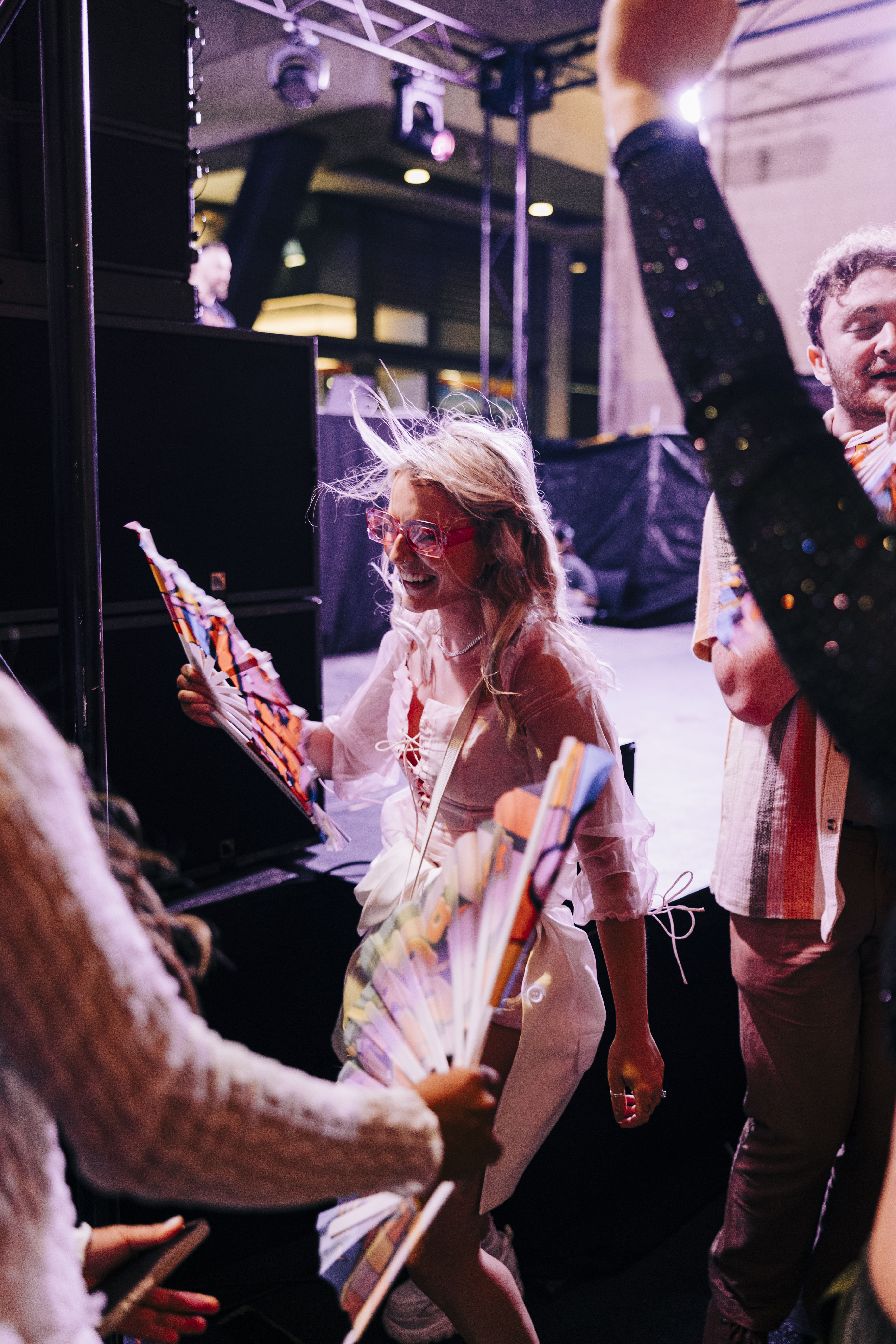 Poppin Out (Image Credit: Samuel Graves)