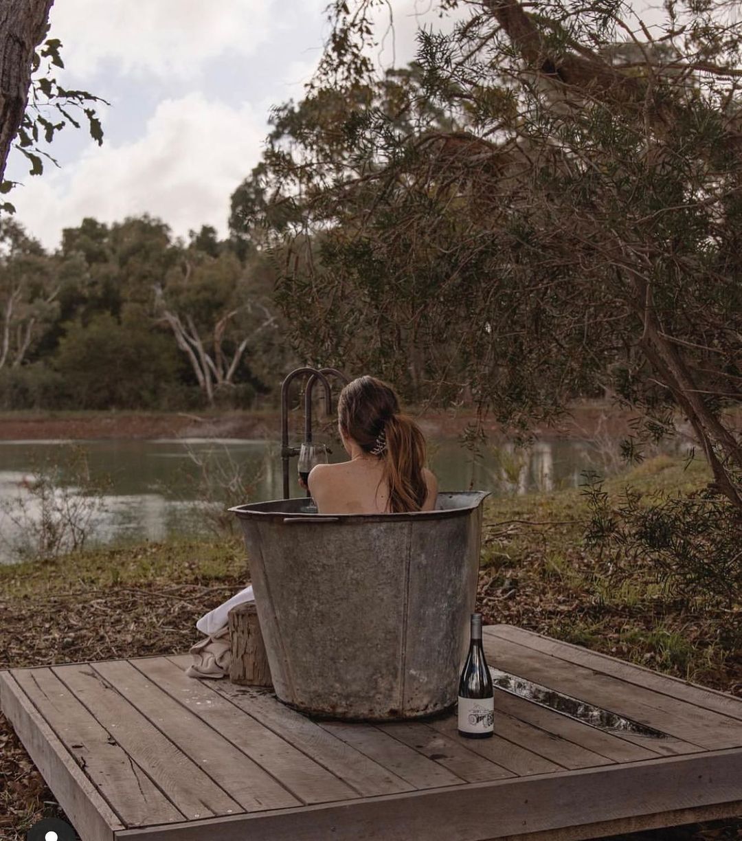 Petit Eco Cabin (Image Credit: Instagram: @symeskay)