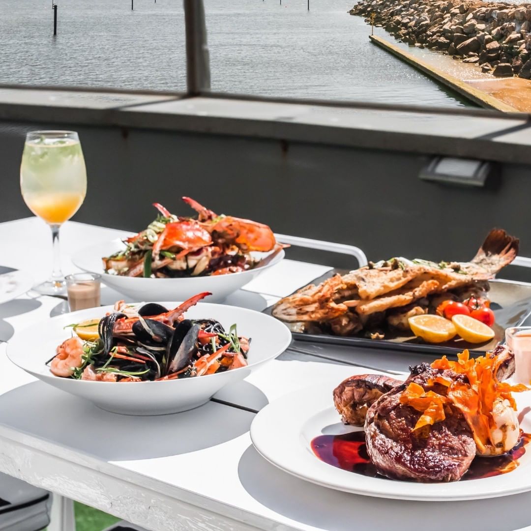 Sammy's on the Marina