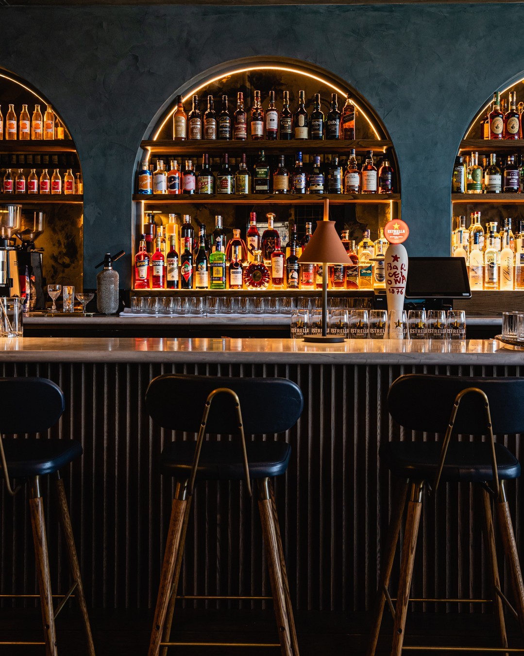 Lola's Italian & Bar